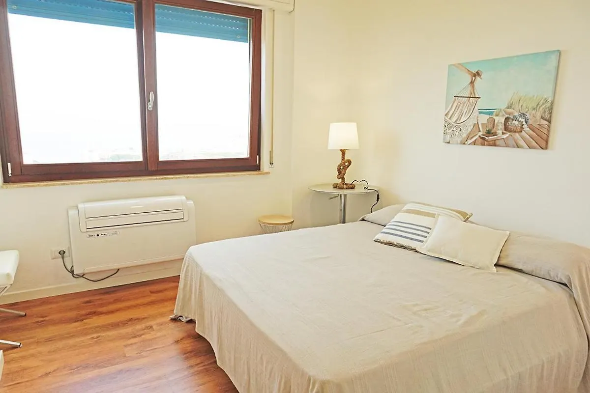 Apartment Grattacielo Marinella 13° Piano