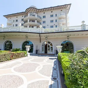 5* Hotel Palace